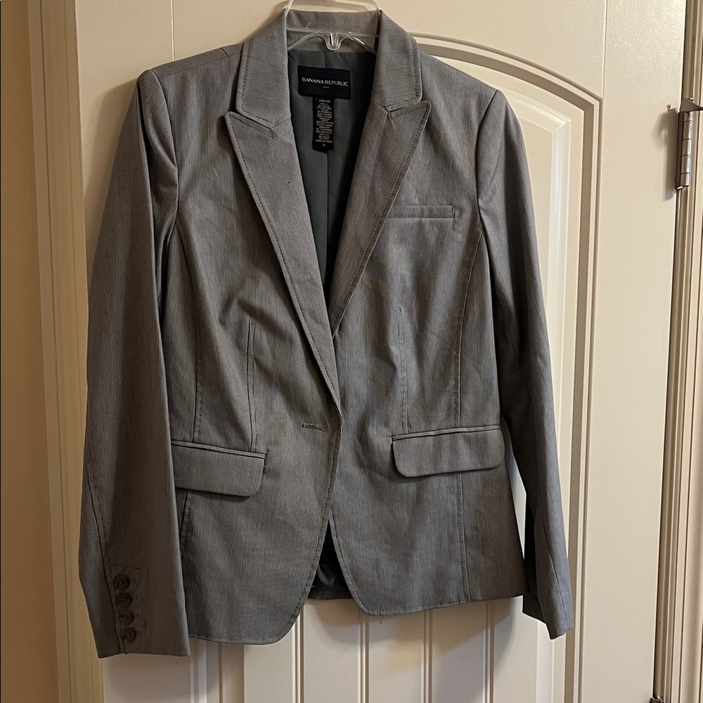 Banana Republic Charcoal Blazer